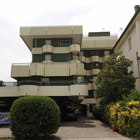 Hotel Meeting Bellaria-Igea Marina Exterior foto