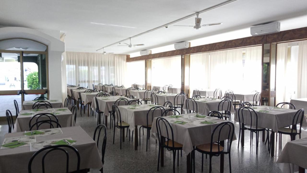 Hotel Meeting Bellaria-Igea Marina Exterior foto